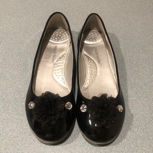 Made-to-be Cassidy Shiny Black